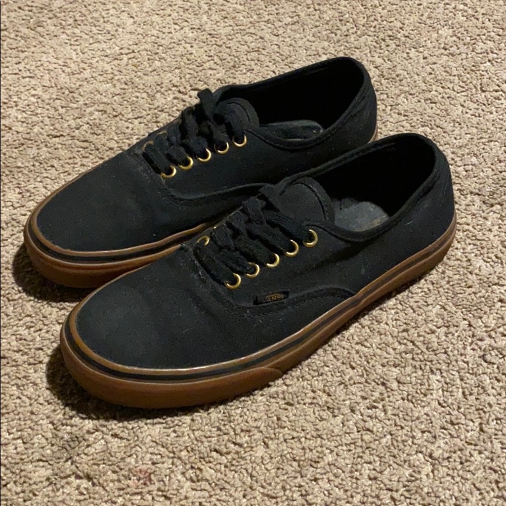 Vans authentic black gum soul. Brand new.